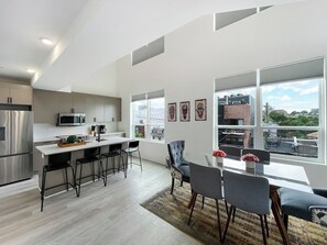 Dining - Brookland Penthouse with Rooftop Views & Garden View (Washington)