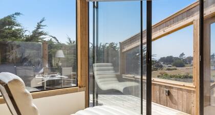 Stunning ocean view home with private hot tub - walk to Portuguese Beach