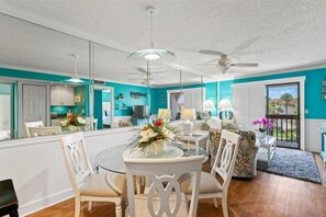 Dining - 3309 Ocean View 3rd Floor NW (St. Augustine)