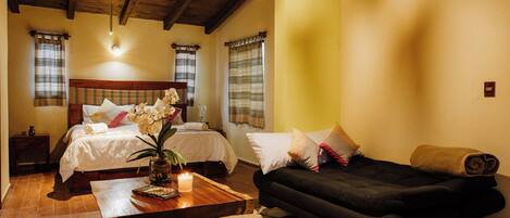 Perhehuone, 1 makuuhuone | Untuvapeitot, silitysrauta/-lauta, ilmainen Wi-Fi