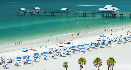 Featured on Magnolia Ntwk Beachfront Bargain Hunt: Heated POOL, minutes to beach