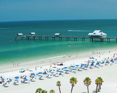 Featured on Magnolia Ntwk Beachfront Bargain Hunt: Heated POOL, minutes to beach