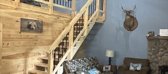 Cabin in the Woods Near Bennett Springs and Pomme de Terre