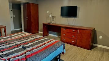Superior Room | Premium bedding, pillowtop beds, desk, laptop workspace