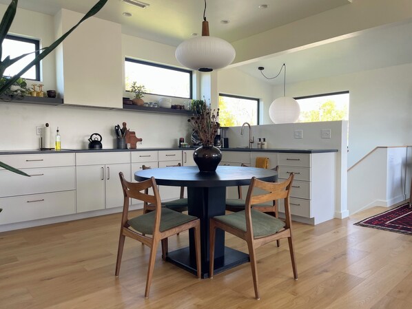 Dining - Sunlit loft with fireplace and king bed (Bozeman)