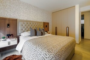 1 chambre, bureau, fer et planche à repasser, Wi-Fi