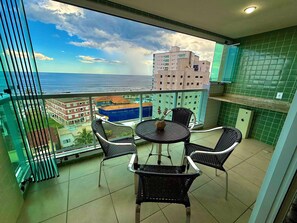 Panoramic-Apartment | Speisen im Freien