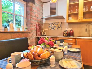 Dining - AVAHOME: Platz für 6, WLAN, Netflix, Nespresso, Parkplätze, Erdgeschoss (Kandel)