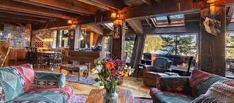 Walk to Palisades Village + Ski Lifts • 5BR w/ Mtn Views | Mt. Jola by AvantStay