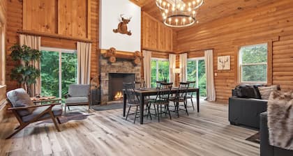 Katskill Mountain Lodge- Hot Tub, Game Room & Theater