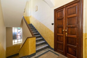 Interior - GuestHost - MM Massaua Apartment - w/ two Balconies (Torino)