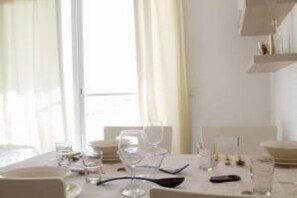 Dining - SPECIAL PRICE long term (Sal Rei)