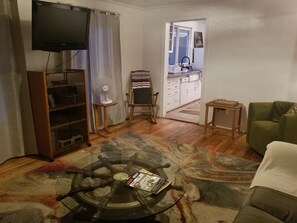 Smart TV, lettore DVD, impianto stereo