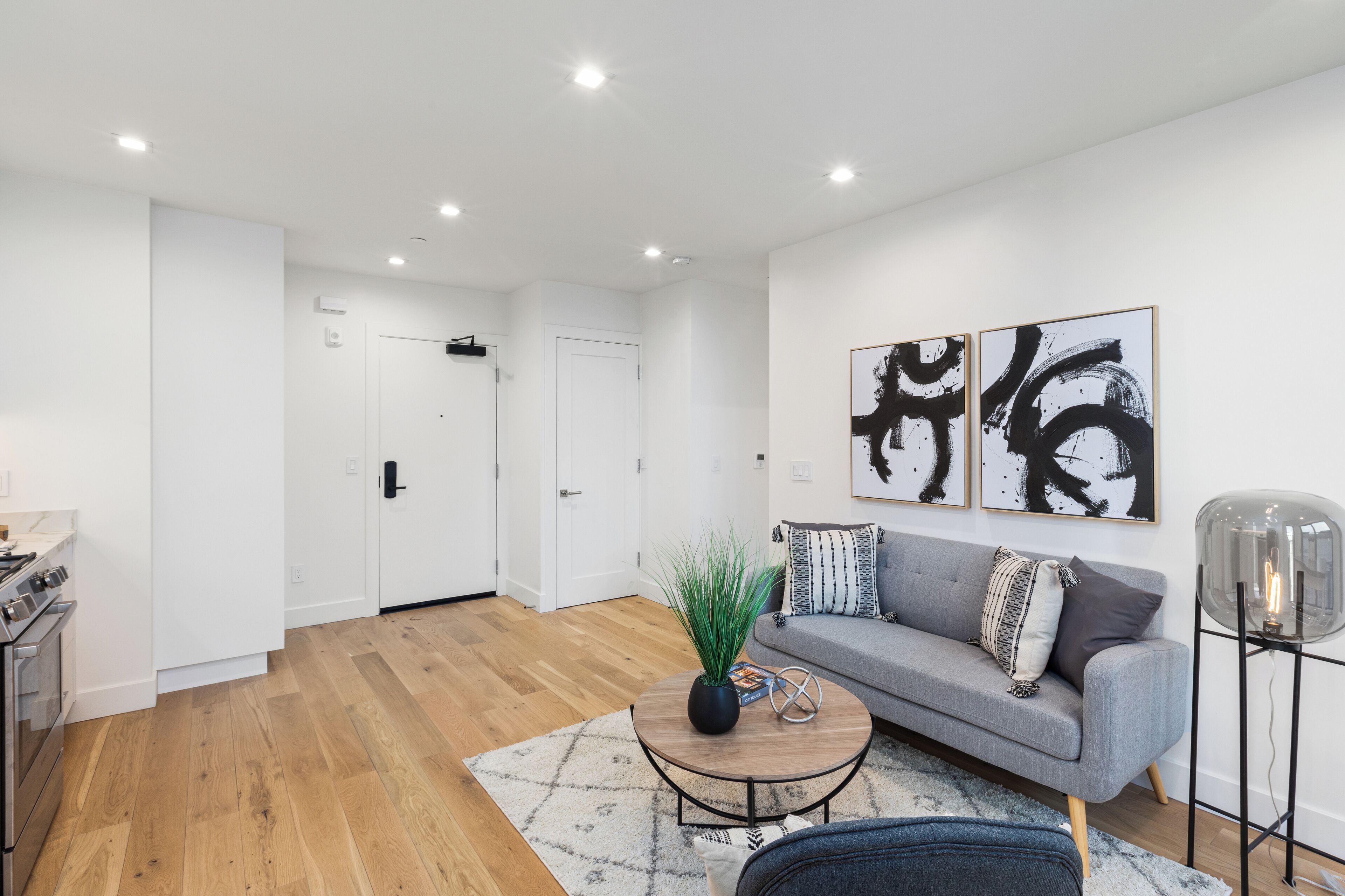 Mission Condo w Air Conditioning & Rooftop Deck - San Francisco Life Real Estate