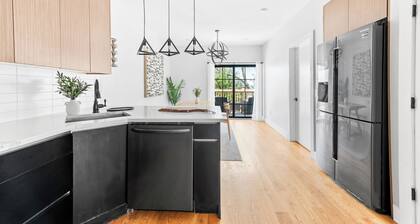 NEW! 2BR Apt w/ NYC skyline views, 30 min to NYC!