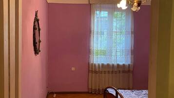 1 habitación, wifi gratis y ropa de cama