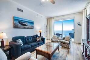 Smart TV - Oceanfront, Resort Amenities | Palacio 1806 | My Beach Getaways (Pensacola)