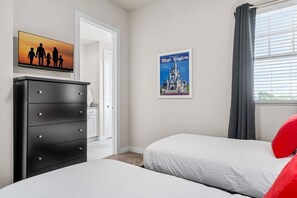 3 bedrooms, iron/ironing board, WiFi, wheelchair access