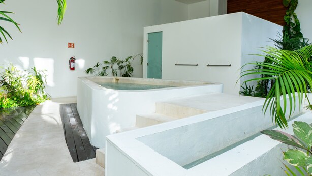 Unclassified image, 1 of 57, button - Brand New Penthouse at Anah with 2 bedrooms and private roof top terrace! (Solidaridad)