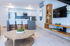 Interior - Brand New Penthouse at Anah with 2 bedrooms and private roof top terrace! (Solidaridad)