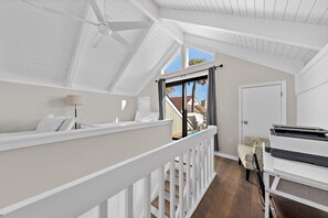 3 makuuhuonetta, silitysrauta/-lauta, ilmainen Wi-Fi, vuodevaatteet
