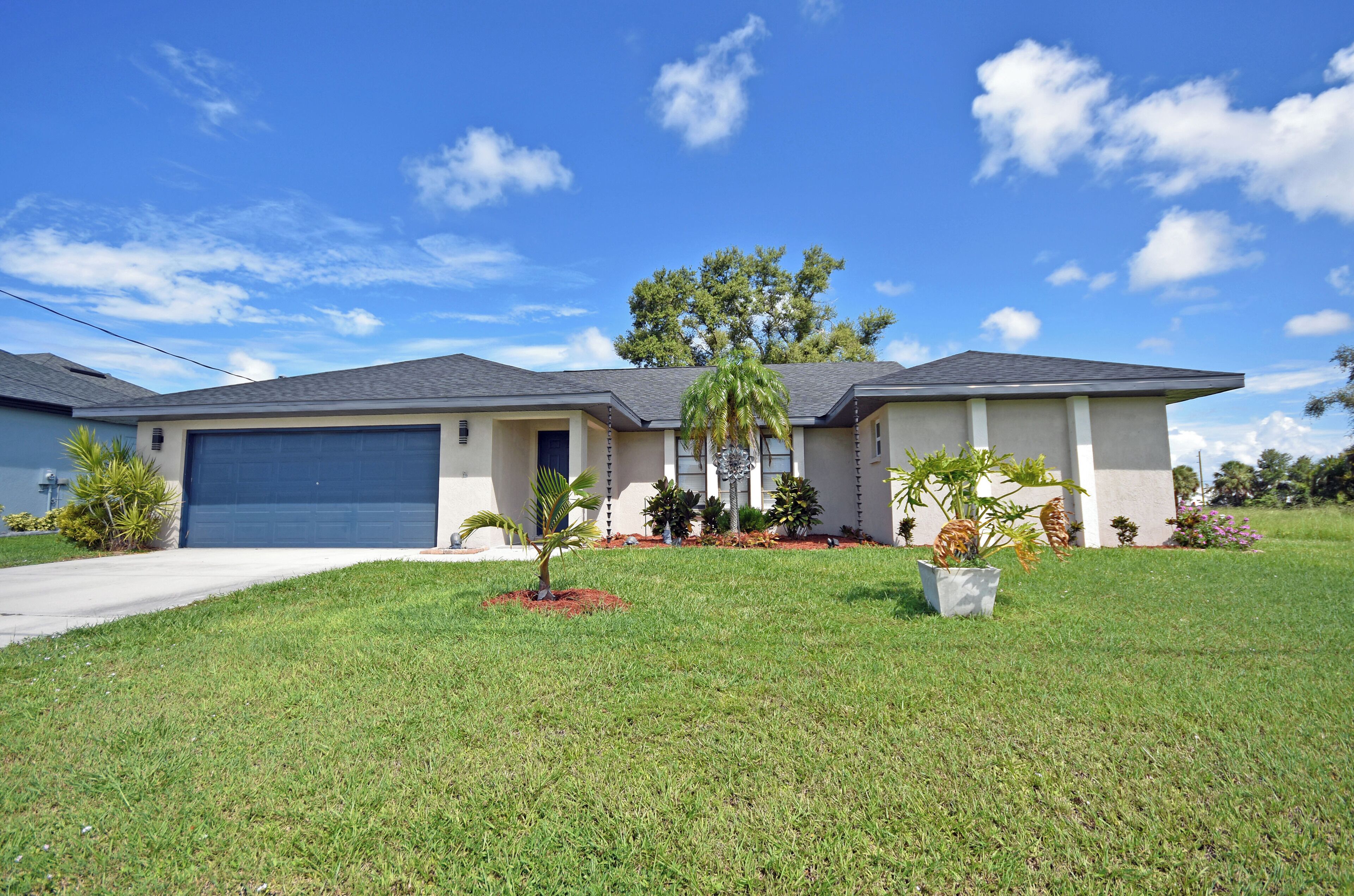 Recently renovated, three bedroom, 2 bathroom home overlooking a canal in Rotonda West.