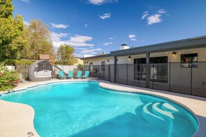 Villa (5 Bedrooms) | Interior - White Agate by Avantstay Pool + Spa + Putting Green Playground + Outdoor Dining Minutes to Kierland (Scottsdale)
