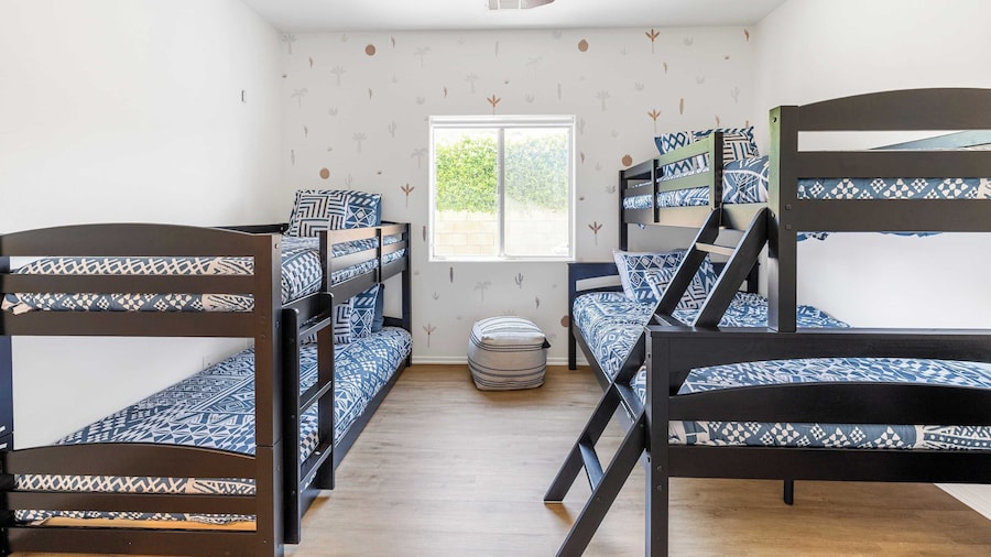 Sunny Palms by Avantstay Near Empire Polo Club