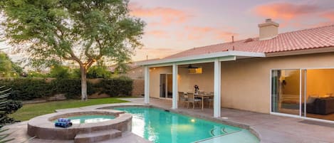 Casa (4 Bedrooms) | Vista frontal de la propiedad