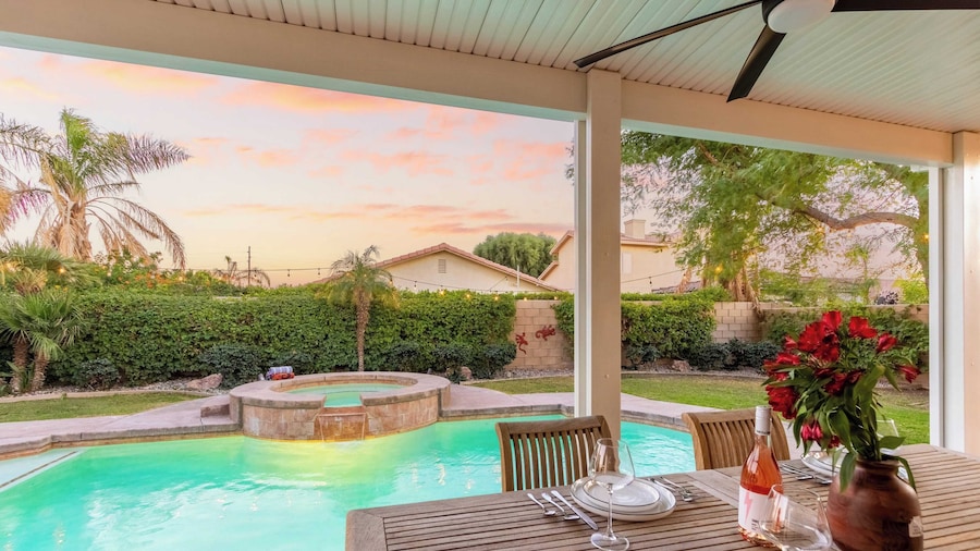 Sunny Palms by Avantstay Near Empire Polo Club