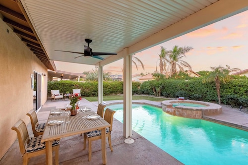 Sunny Palms by Avantstay Near Empire Polo Club