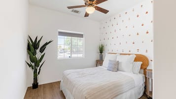 House (4 Bedrooms) | 4 bedrooms, individually decorated, individually furnished