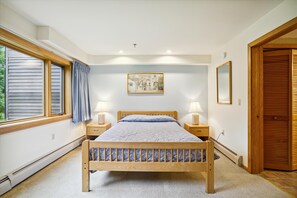 3 bedrooms, free WiFi, bed sheets