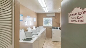 Nicht klassifiziertes Bild, 3 von 27, Schaltfläche