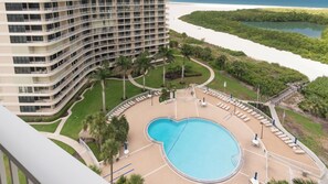 Unclassified image, 2 of 41, button