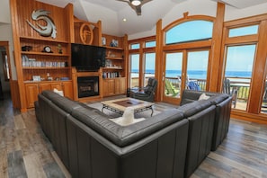 TV, fireplace, DVD player, books