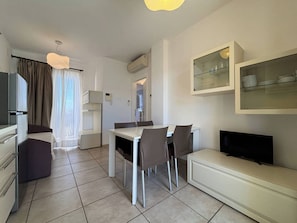 Apartment, 3 Bedrooms, Terrace | Living room