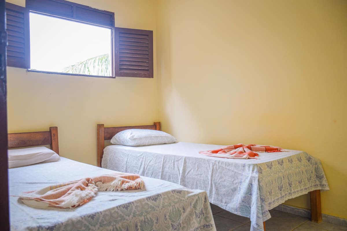 2 camere, postazione laptop, Wi-Fi gratuito, lenzuola