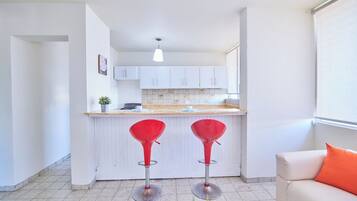Loft, 1 Bedroom, Balcony, City View | Interior