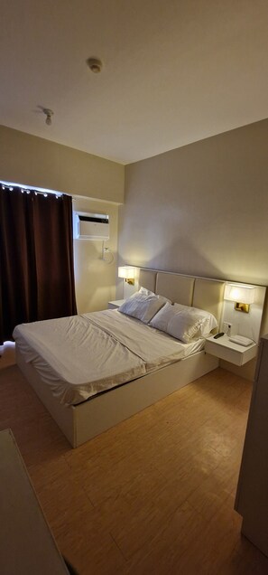 1 bedroom, iron/ironing board, free WiFi, bed sheets - Sunvida Condo Unit for Rent (Cebu)