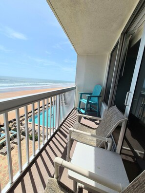 Property grounds - Modern Oceanfront Condo Daytona Beach Resort (Daytona Beach)