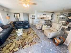 Smart-TV, bøker og filmbibliotek