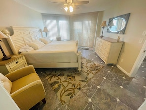 3 bedrooms, iron/ironing board, free WiFi, bed sheets - Oceanfront PENTHOUSE! Large Pool, Private Beach Access! Family Friendly!  (Ormond Beach)