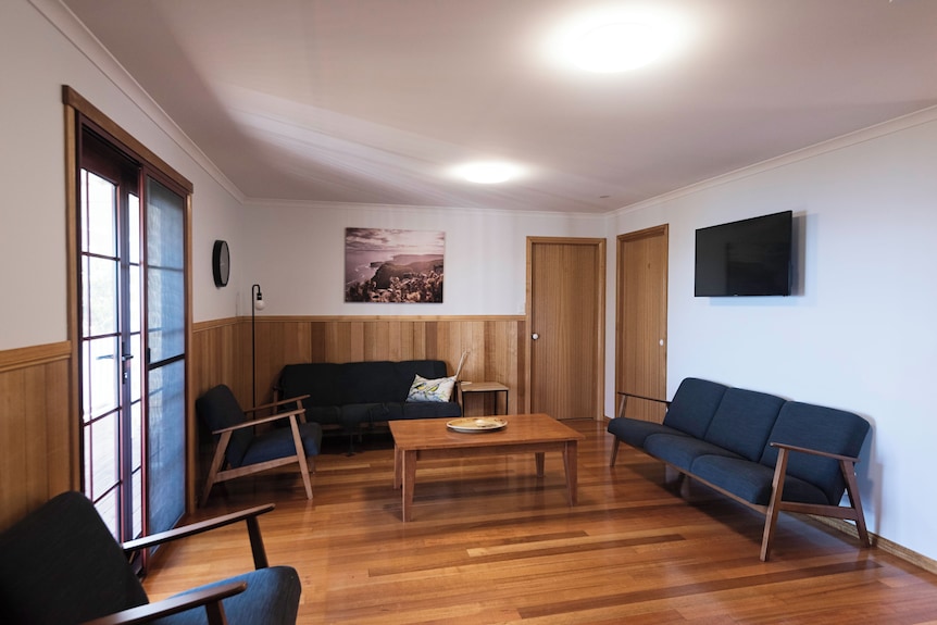 Incredible Water Views Among Bushland On Tasman Peninsula - 6 Bed/6 Bath - Eaglehawk Neck