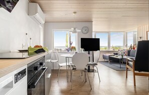 Fridge, stovetop, coffee/tea maker