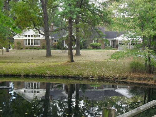 Cottage on the Hill - Your Home Away From Home 
