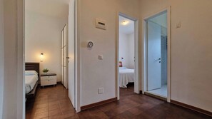 Appartement, 2 chambres, patio, vue jardin