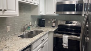 Uklassifisert bilde, 3 av 16, knapp