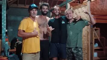 Asrama Umum Ekonomi | Teras/patio