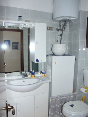 Appartement, 1 slaapkamer, terras | Badkamer